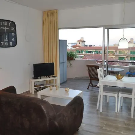 La Paz Ii Apartment *
