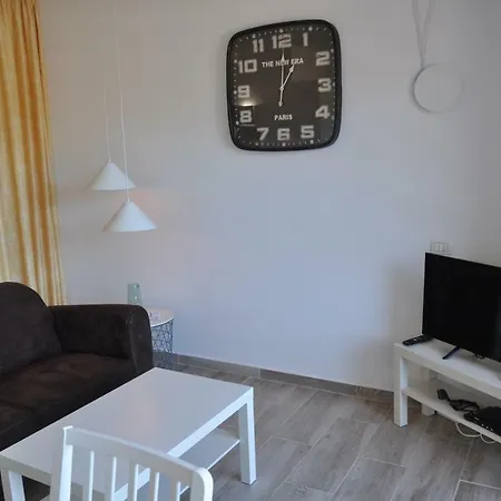 La Paz Ii Apartment